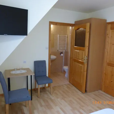 Roztoczanka Гостевой дом 3*